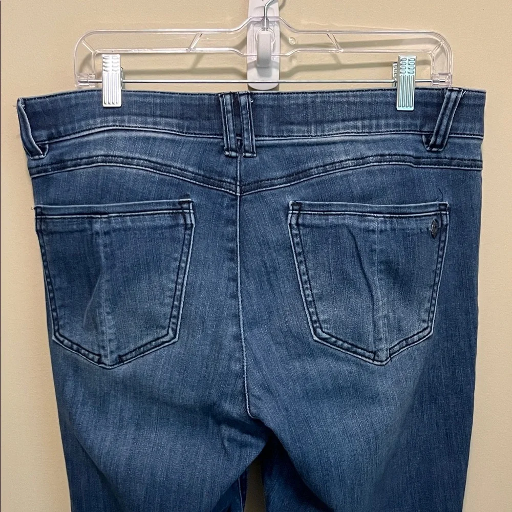 Democracy Blue Women's Jeans - Picture 4 of 4